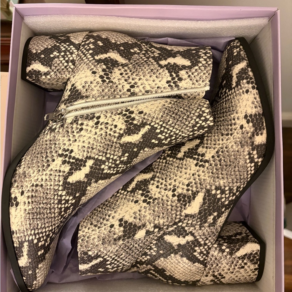 NWT Madden Girl Snakeskin Ankle Boots